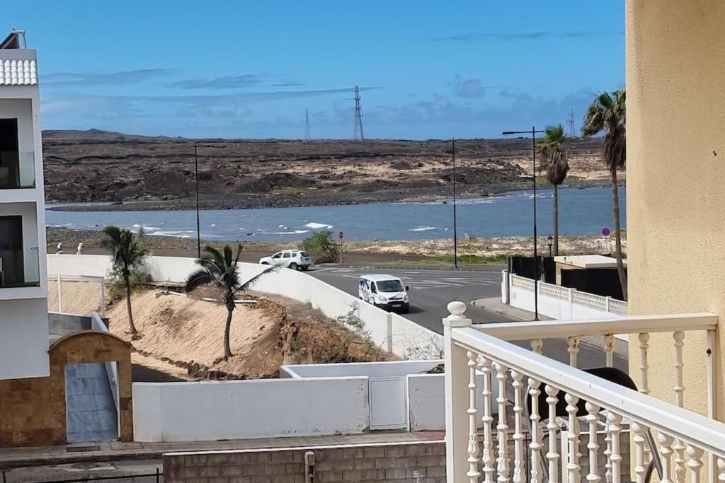קורלחו Gilda: Beautiful Spacious Apartment. Seaview From Rooftop Terrace מראה חיצוני תמונה