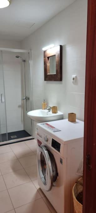 קורלחו Gilda: Beautiful Spacious Apartment. Seaview From Rooftop Terrace מראה חיצוני תמונה