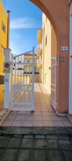 קורלחו Gilda: Beautiful Spacious Apartment. Seaview From Rooftop Terrace מראה חיצוני תמונה